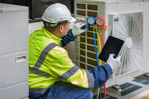 Professional Hvac Installation technician working in Mojave, CA